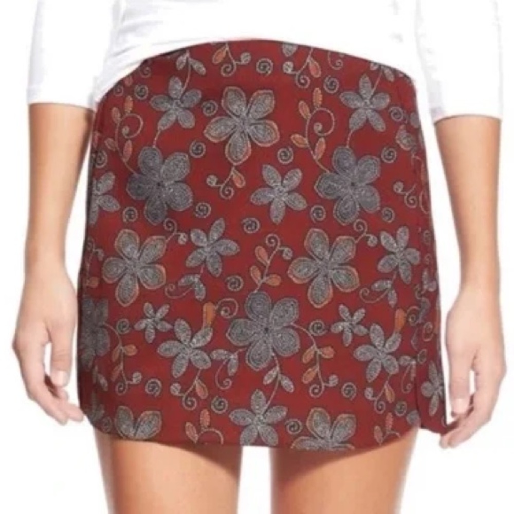 Maroon Floral Mini Skirt (Size: S)